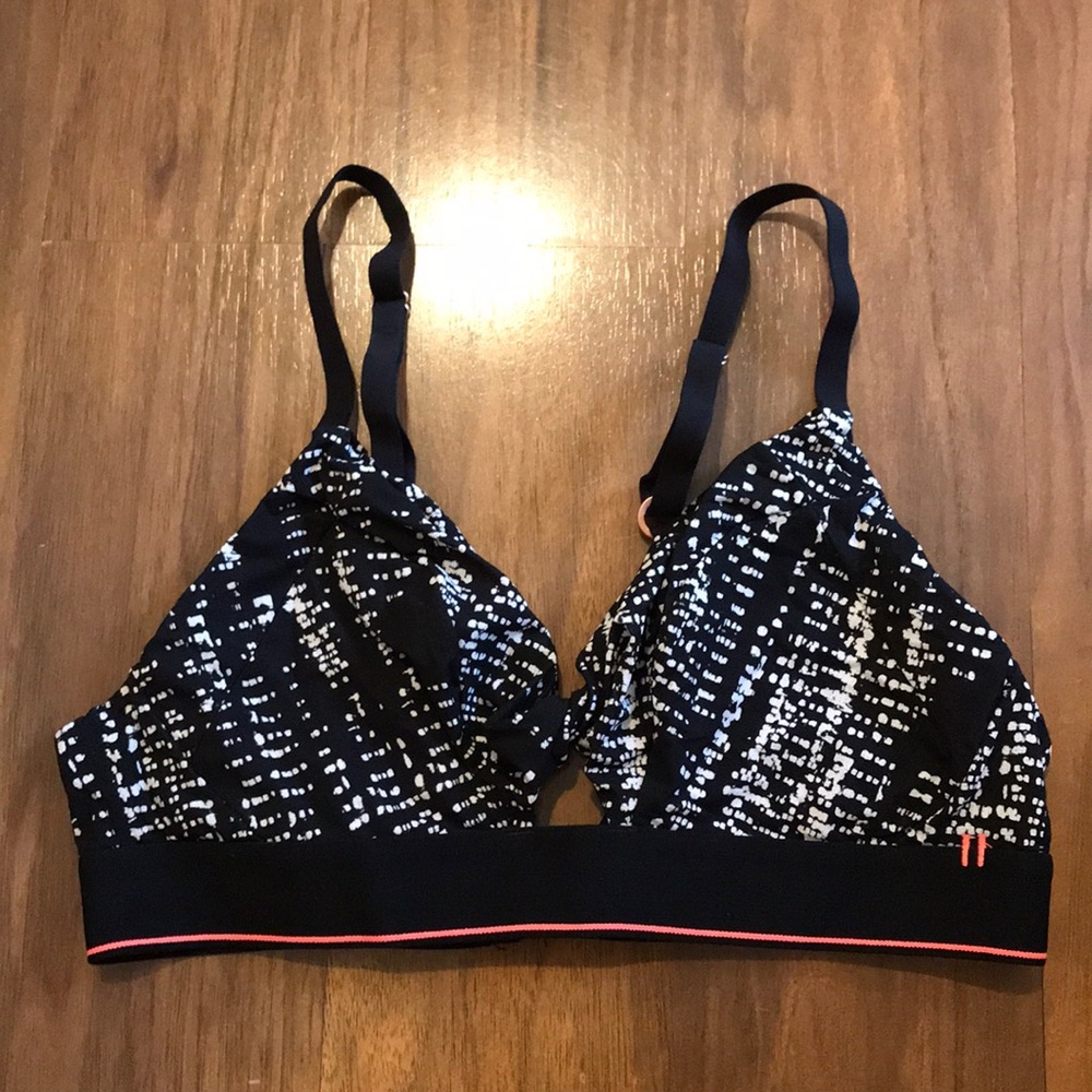 Stance bra